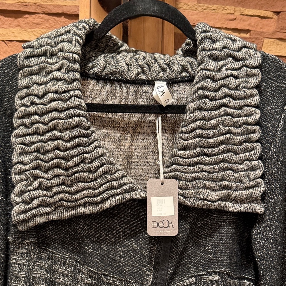 BNWT Deca Gray and Black Women's Cardigan w/Zipper - Picture 3 of 12